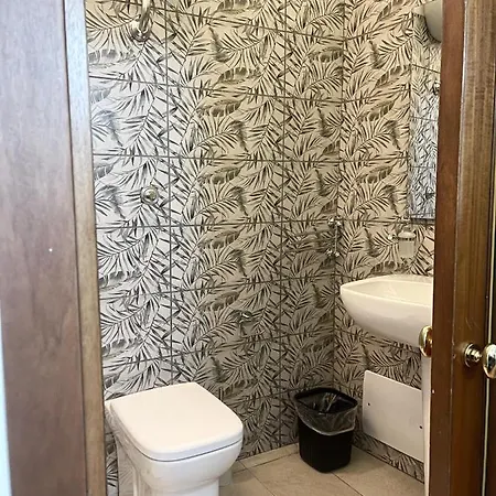 House Caracciolo By Loveinthetravel Bed and Breakfast Νάπολη