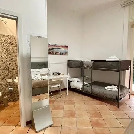 House Caracciolo By Loveinthetravel 4* Νάπολη