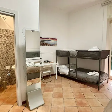 House Caracciolo By Loveinthetravel Bed and Breakfast Νάπολη