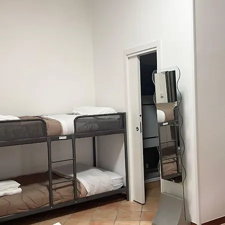 House Caracciolo By Loveinthetravel Bed and Breakfast Νάπολη