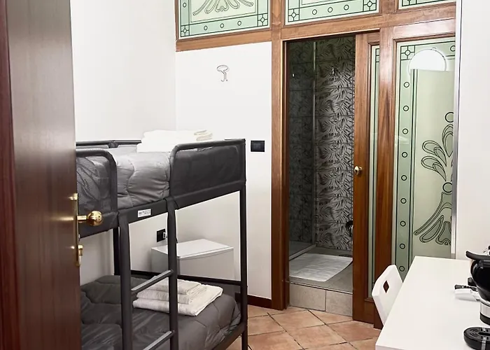 House Caracciolo By Loveinthetravel 4* Neapel